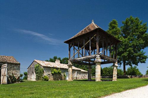 jardin-La-Chartreuse-Du-Bignac-Hoosta-magazine-paris