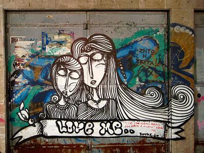 Love me: sur les murs d'Athènes