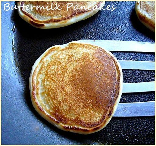 presenation buutermilk pancakes
