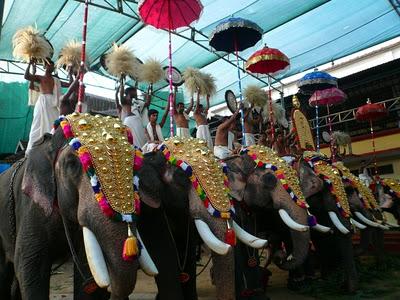 La fête du temple à Cochin