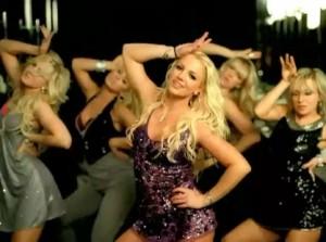 Piece of Me music video by Britney Spears 300x223 Fan du mois de février