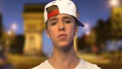 Christopher Bieber, le sosie belge de Justin Bieber sort son clip ! Une magnique merde !
