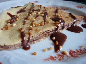 Gâteau de crêpes au pralin P1030878