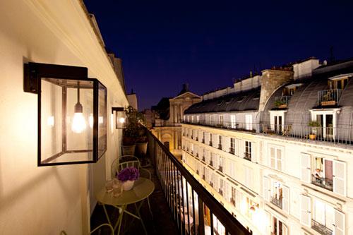 Vue-toits-paris-hotel-4-etoiles-le-pradey-paris-france-hoosta-magazine