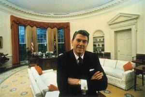 Reagan bureau ovale Les Reaganomics déboulonnées!