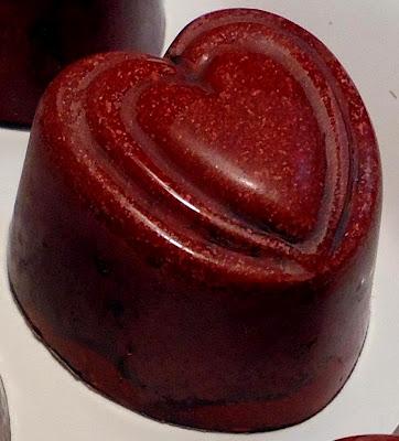 Chocolats fins - coeur rouge vanille