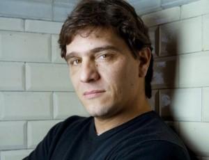 Eydelie : « Toutes les vieilles histoires sont à ranger dans les tiroirs du passé »