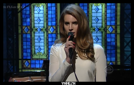 [LIVE] Lana Del Rey: « Video Games » (David Letterman)