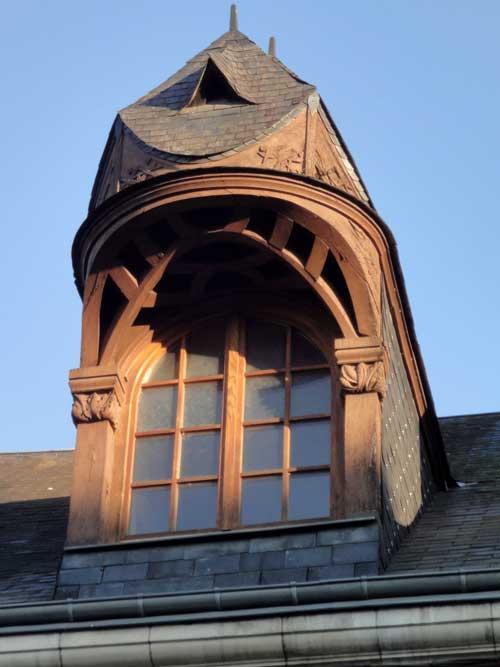 Une belle guitarde à Vendôme (41)