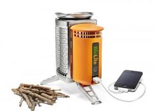 biolite 300x217 Biolite Campstove est la solution idéale pour recharger votre iPhone en pleine nature