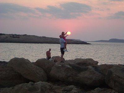Holding the Sun - Tenir le Soleil