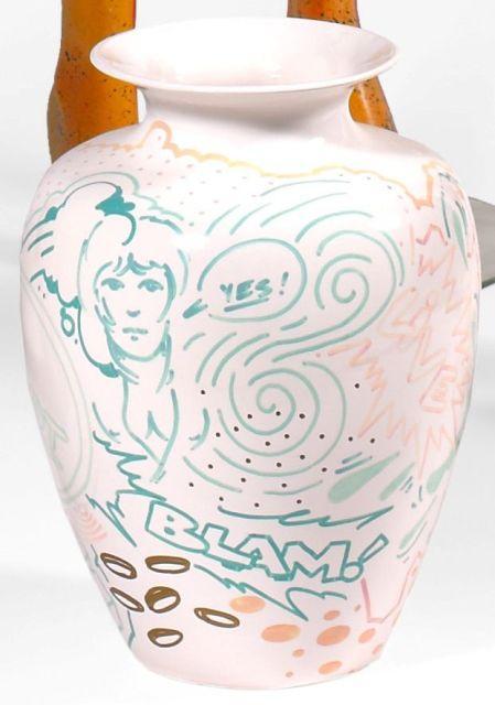  Quand le graph rencontre la céramique : Marqueur sur vase en porcelaine de Crash   Céramique Design & Moderne