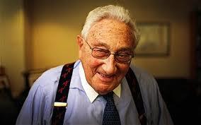 [Mondialisation - Démocraties] ALERTE : Henry Kissinger annonce une 3ème Guerre Mondiale et le Grand Israël