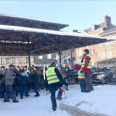 Manifestations pour le maintien du paysage scolaire Bernayen telle qu'il est (le 11-02-12)...