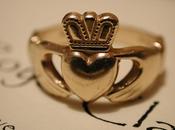 Claddagh ring bague irlandaise d’amour