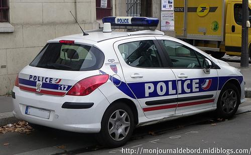 Peugeot Police 04