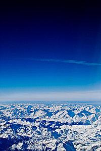 montagne-enneige-et-ciel-bleu.jpg