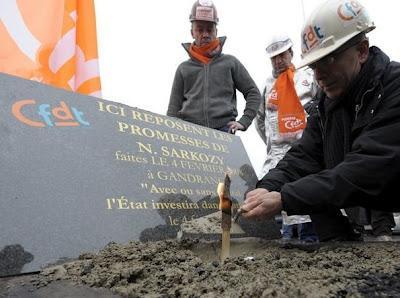 Le candidat Sarkozy ira t-il vanter son bilan aux aciéries Arcelor-Mittal ? Le candidat Sarkozy ira t-il vanter son bilan aux aciéries Arcelor-Mittal ?