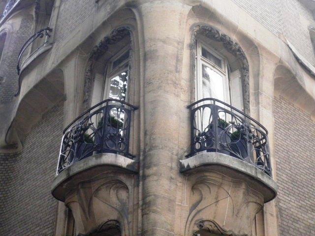 Art Nouveau à Paris : détails d’immeubles d’Hector Guimard