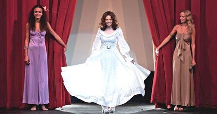 deepthroatamandaseyfried2.jpg, fév. 2012 deepthroatamandaseyfried2.jpg