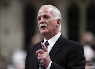 La police pourra épier les internautes sans mandat