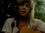[VIDEO] Niki Dove: Ease Mind (Acoustic)