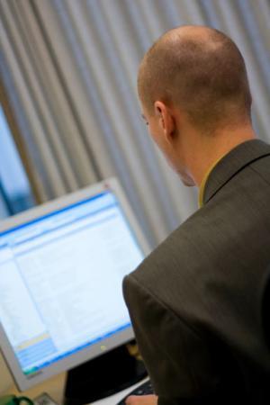 [France sécuritaire] Internet : la police a accès à toutes vos données personnelles