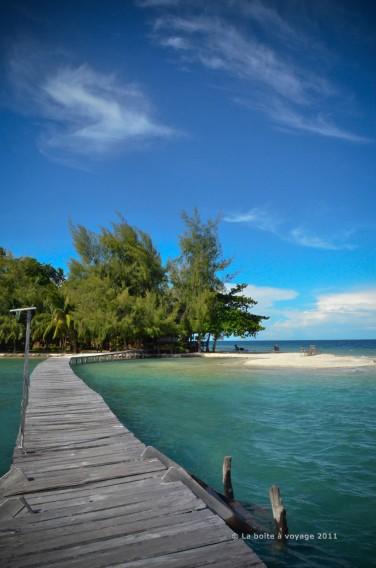 Le joli ponton de Fadhila ! (Tomken, îles Togian, Sulawesi Centre, Indonésie)
