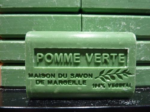 Maison-savon-de-marseille-blog-hoosta-magazine-paris-interieur-pomme-verte