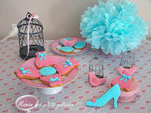 vintage pink-and blue cookies