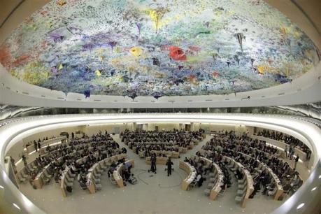 L’ONU condamne le gouvernement syrien ET les groupes armés, ce que nos médias ont 