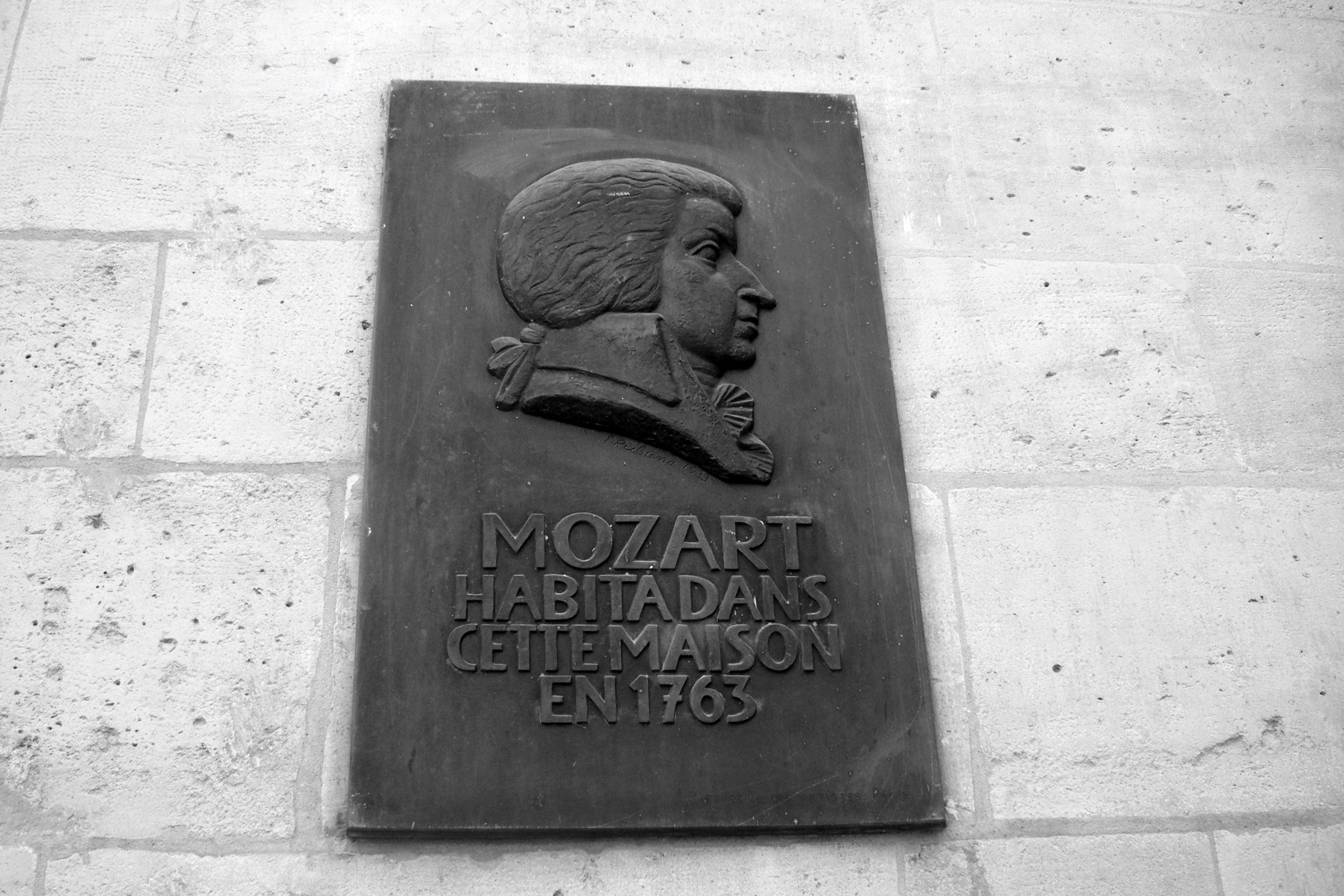 Somptueuse Cour de l’Hôtel de Beauvais