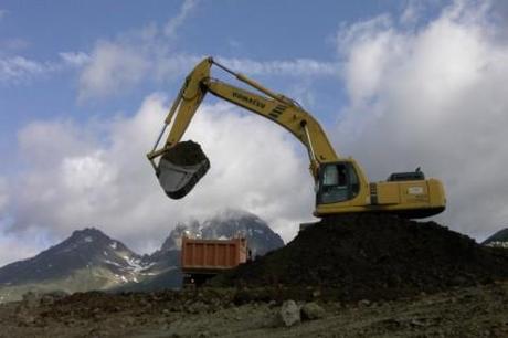 formigal-pelleteuse Aménagement des pistes de ski à Formigal