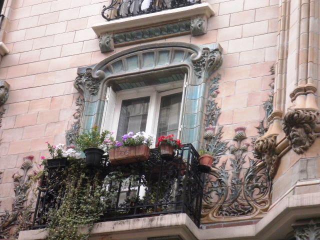 Art Nouveau à Paris : les chardons de Charles Klein