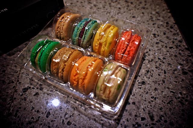 Ça y est ! C'est fait.... anteketborka.blogspot.com_macarons10