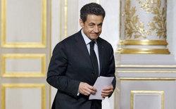 Nicolas Sarkozy fait chier le peuple à la Gare du Nord