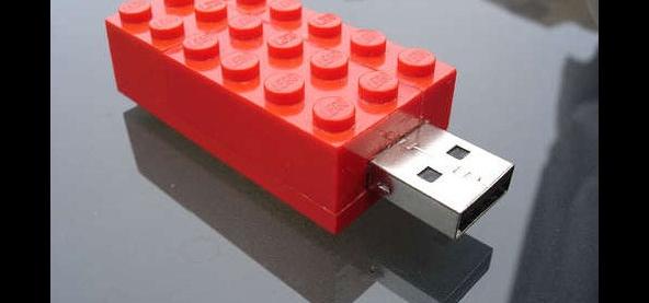 Transformez votre clé usb en clé usb LEGO !