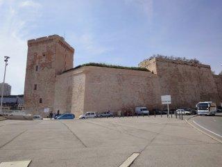 2010-04-02-Marseille-FortSaintJean-1