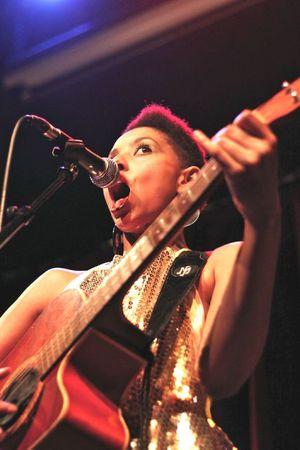 show chet mariama1613A