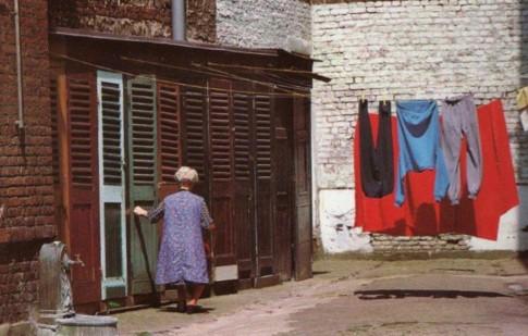 La vie dans la Cour a des règles.