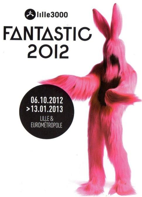 La fantastique vie en rose d'un lapin rose.