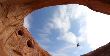 Rope Swing : ils se jettent dans le vide. Rope Swing : ils se jettent dans le vide.