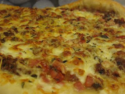 Plat: Pizza Maison Mozza, Poivrons et Boeuf