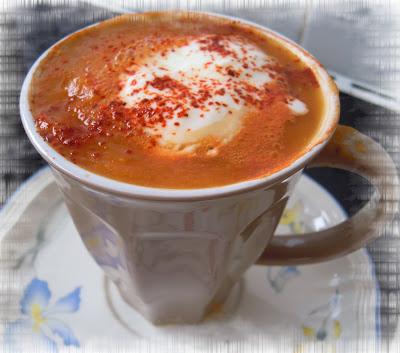 Soupe DUKAN au chou blanc,boîte de tomates & épices