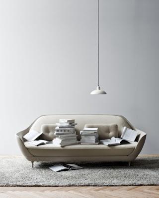 EMBRACE SOFA BY JAIME HAYON / REPUBLIC OF FRITZ HANSEN