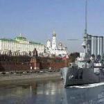 Le cuirassier aurore devant le Kremlin