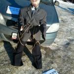 Voiture avec manequin