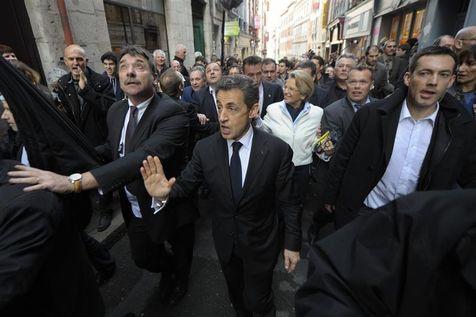 Sarkozy copieusement hué et insulté à Bayonne
