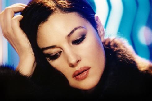 Des sourcils parfaits pour un regard sublimé… Ou comment bien s’épiler les sourcils!