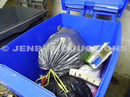 Le Syctom démarre la concertation sur l'usine de méthanisation de Romainville : Posez vos questions ! Poubelle 01b